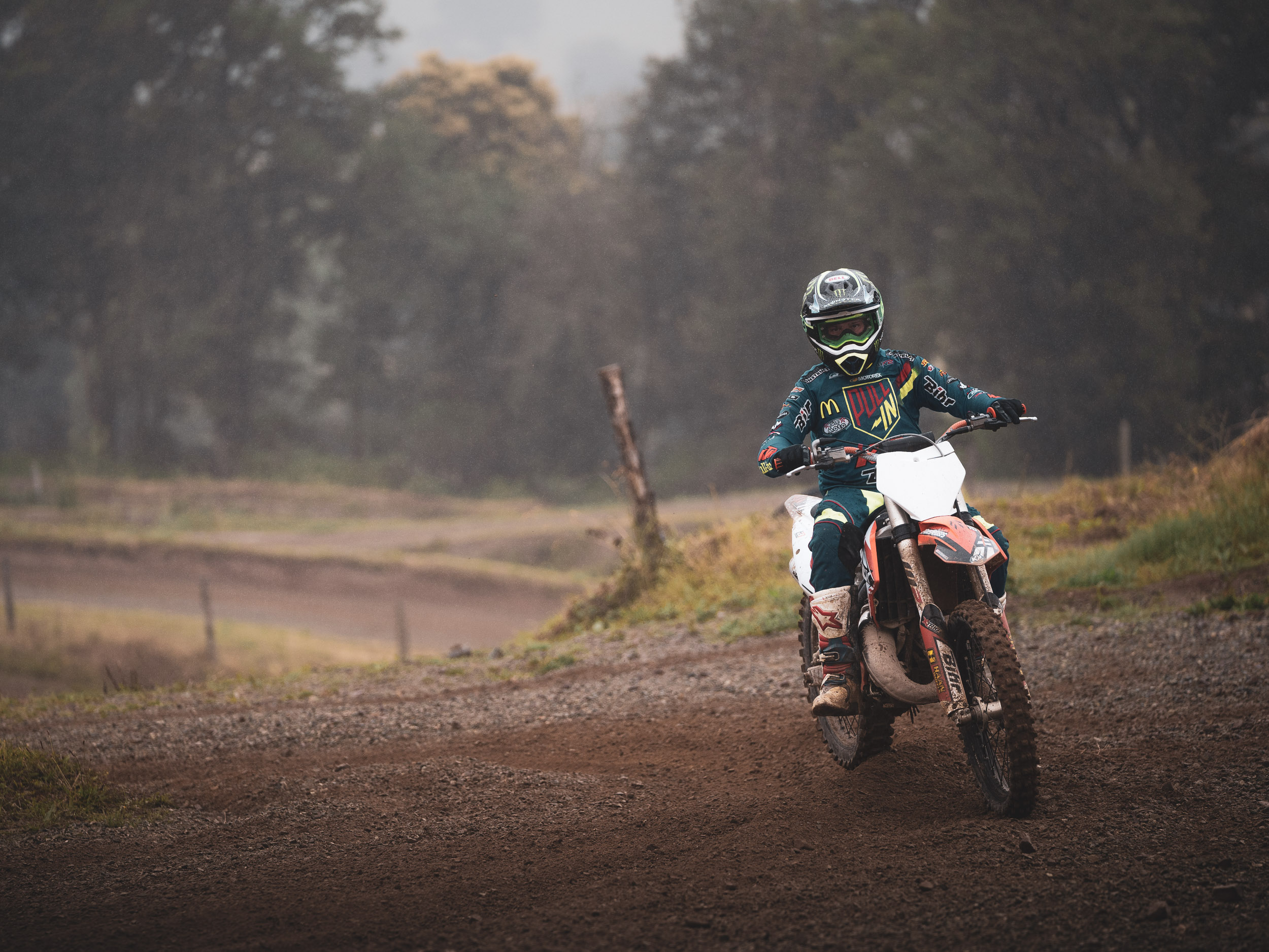 mx-motocross-session-full-screen--5