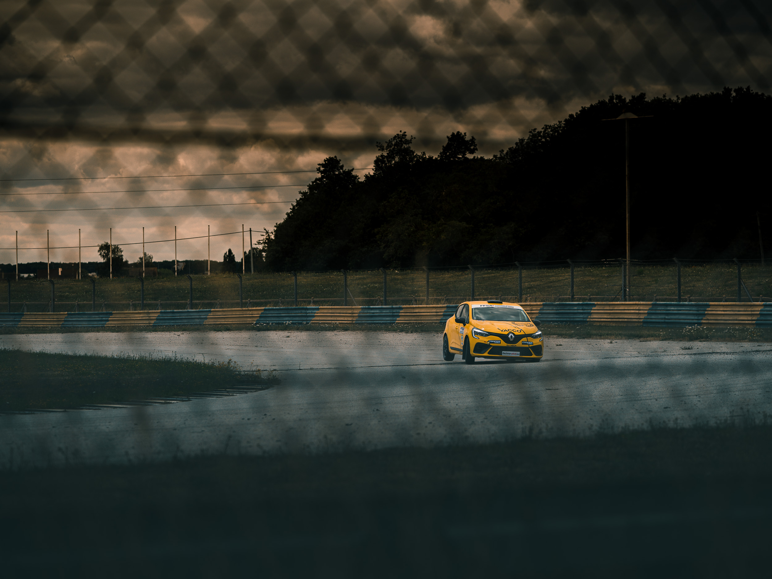 rally-cross-session-full-screen--16